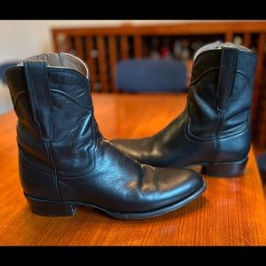 Mens Tecovas -The Dean. Size 10.